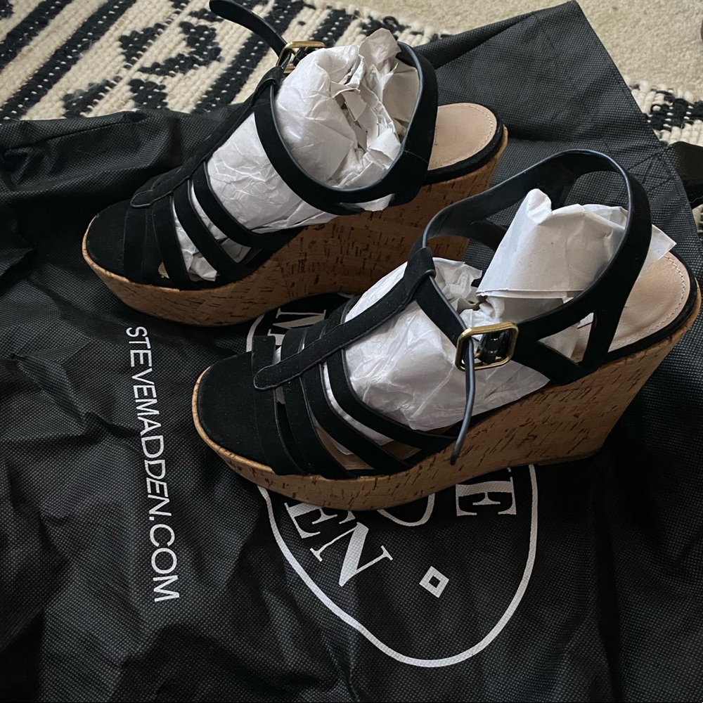 Steve Madden wedges